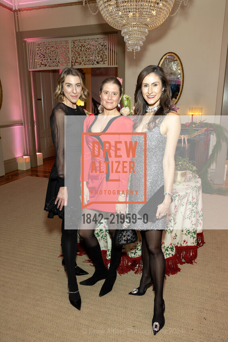 Kristyn Bassi, Stephanie Lawrence, Samantha Bechtel, JINGLE & MINGLE hosted by Children of Shelters, Fort Mason Center for Arts & Culture. 1 Fort Mason, December 5th, 2024, Photo #1842-21959-0 Kristyn Bassi, Stephanie Lawrence, Samantha Bechtel, Photo #1842-21959-0