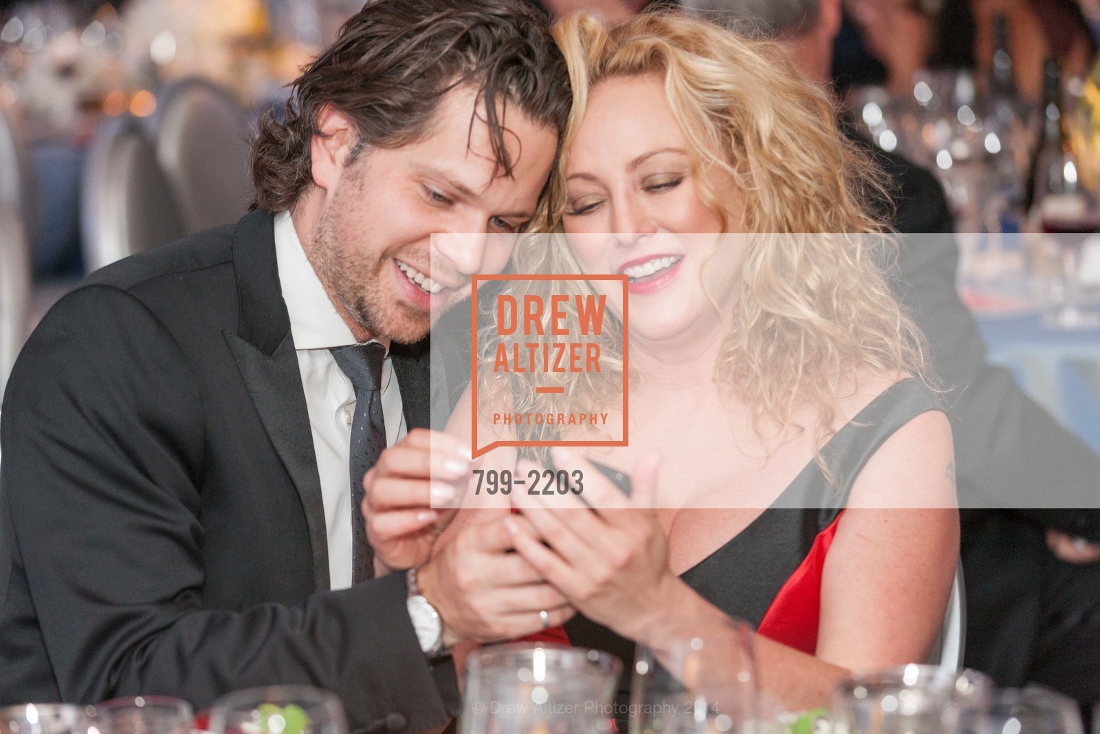 Nick Holmes, Virginia Madsen, Part the Cloud 2014, Rosewood Sand Hill Hotel. San Francisco, May 13th, 2014, Photo #799-2203 Nick Holmes, Virginia Madsen, Photo #799-2203