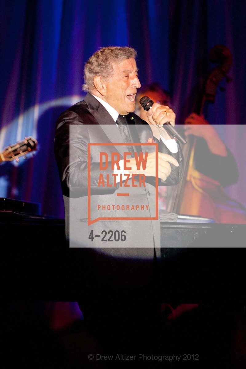 Tony Bennett, Photo #4-2206