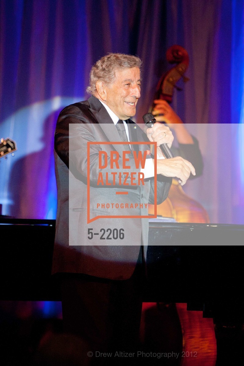 Tony Bennett, Photo #5-2206