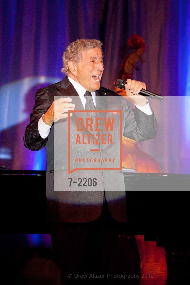 Tony Bennett, Photo #7-2206