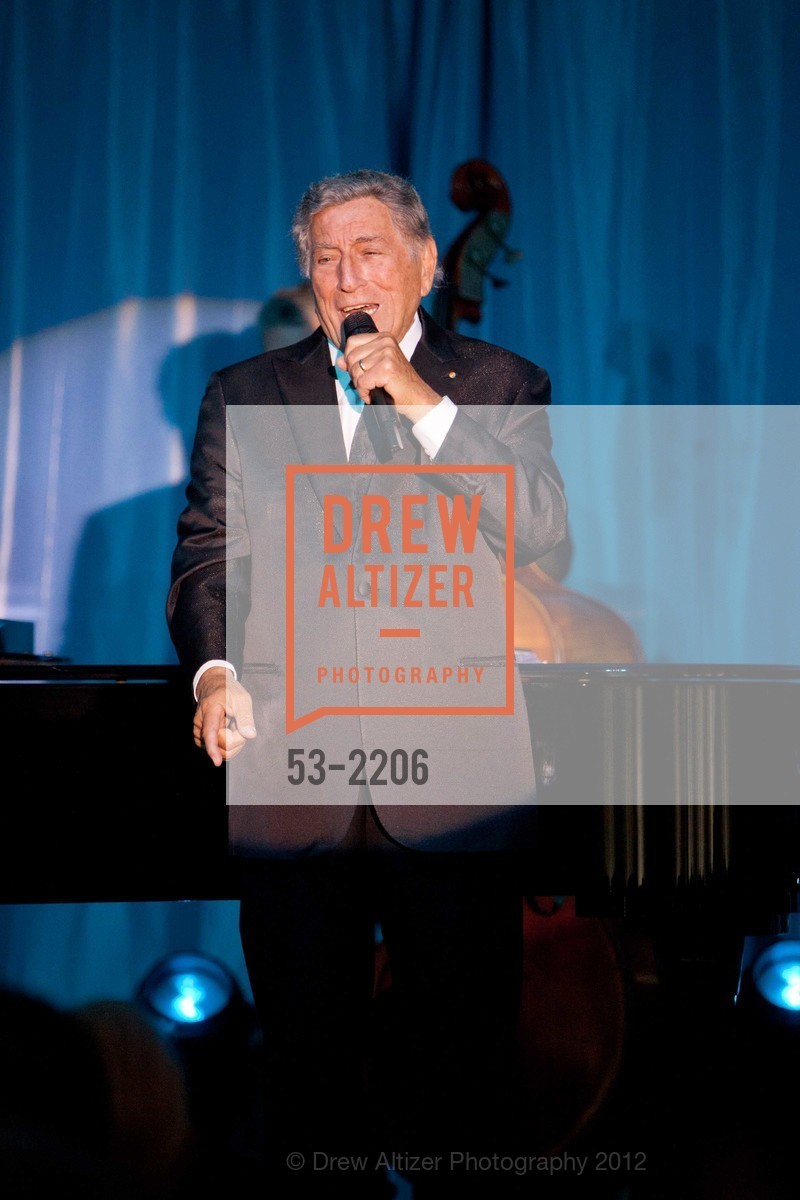 Tony Bennett, Photo #53-2206