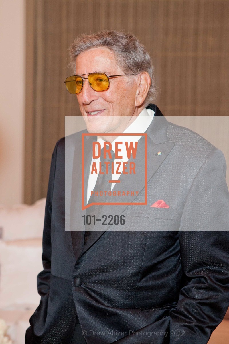 Tony Bennett, Photo #101-2206