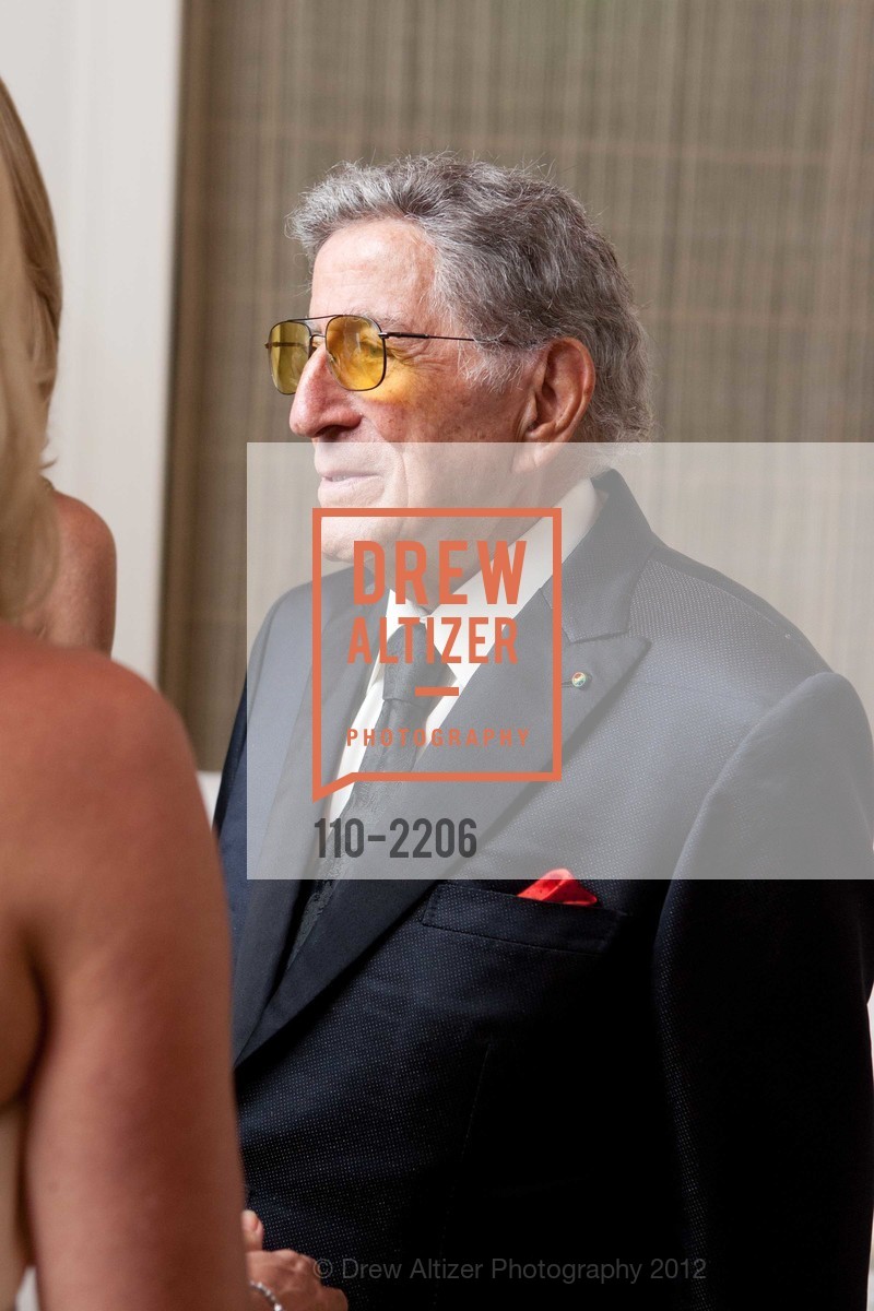 Tony Bennett, Photo #110-2206