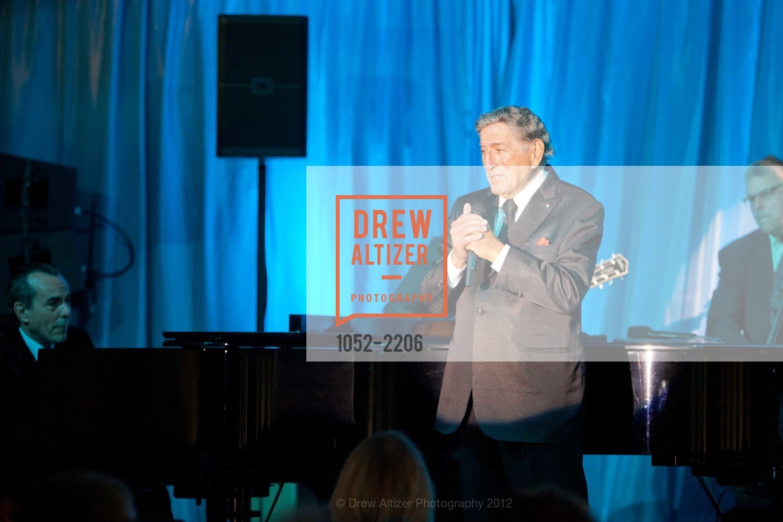 Tony Bennett, Photo #1052-2206