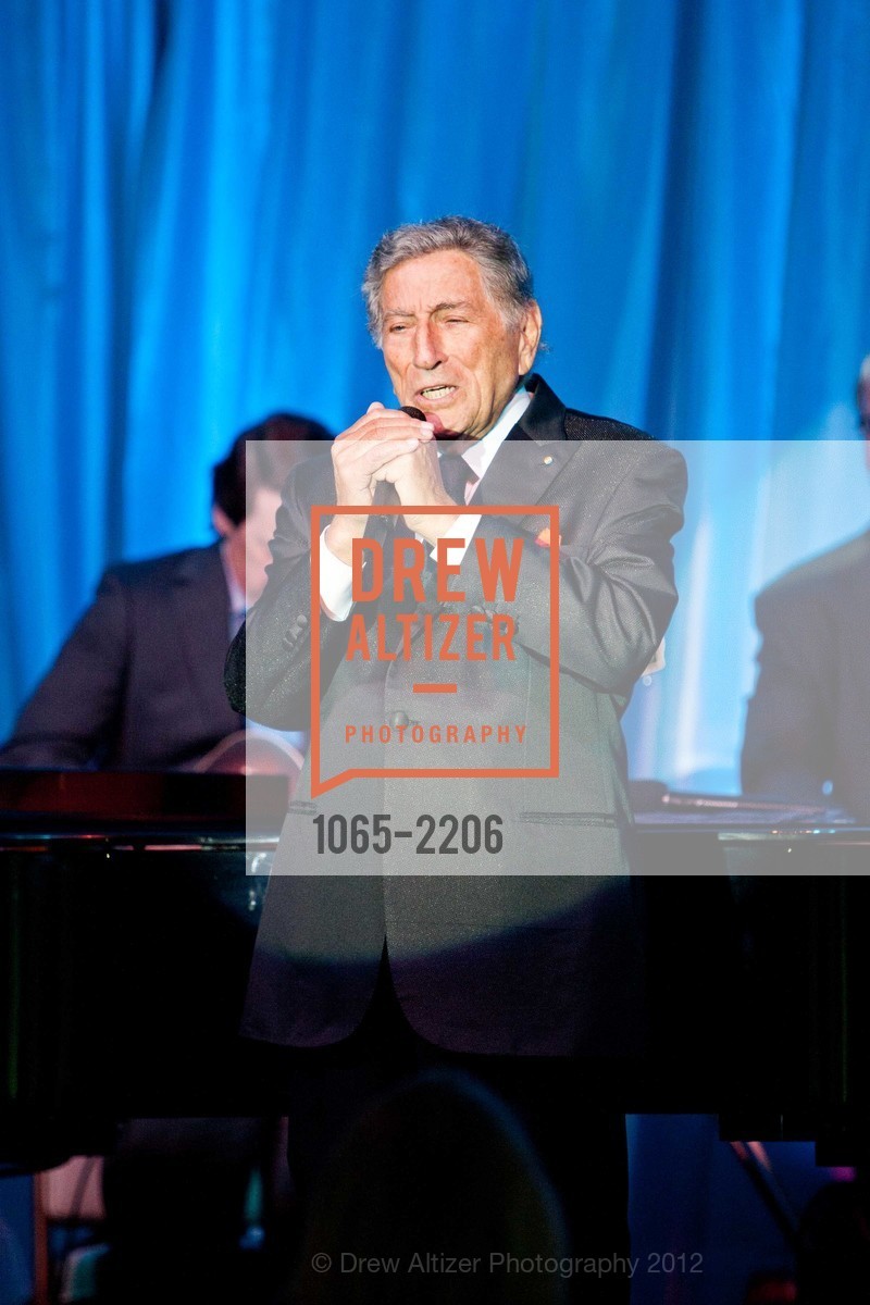 Tony Bennett, Photo #1065-2206