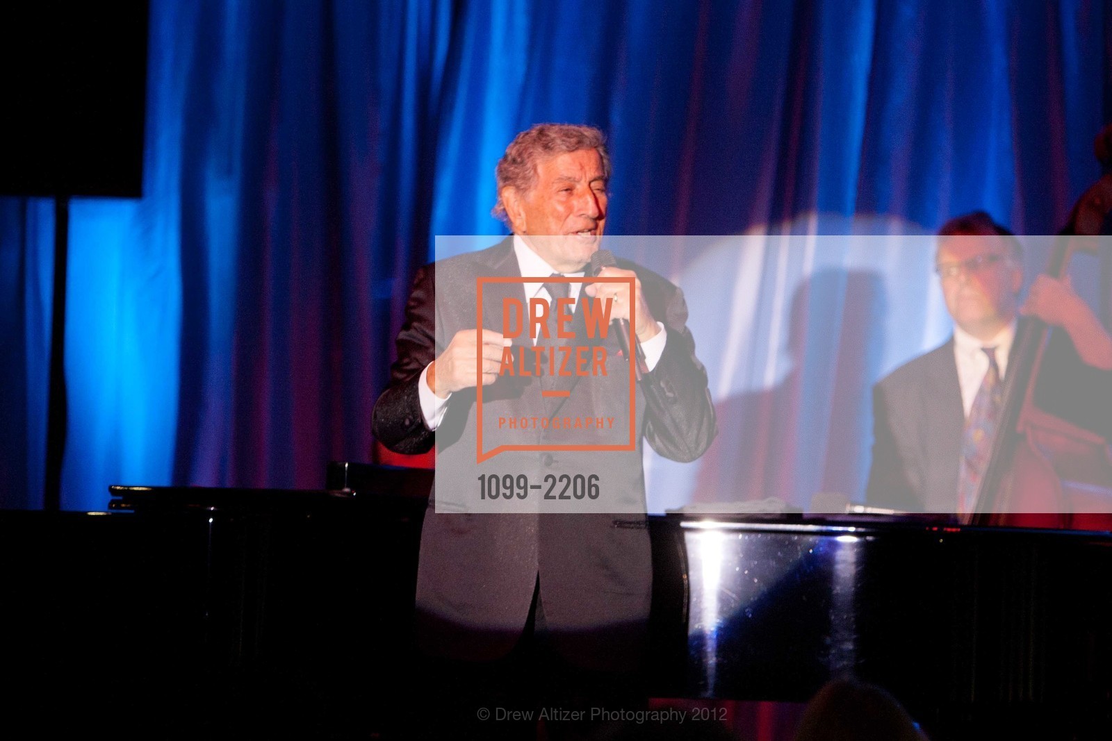 Tony Bennett, Photo #1099-2206