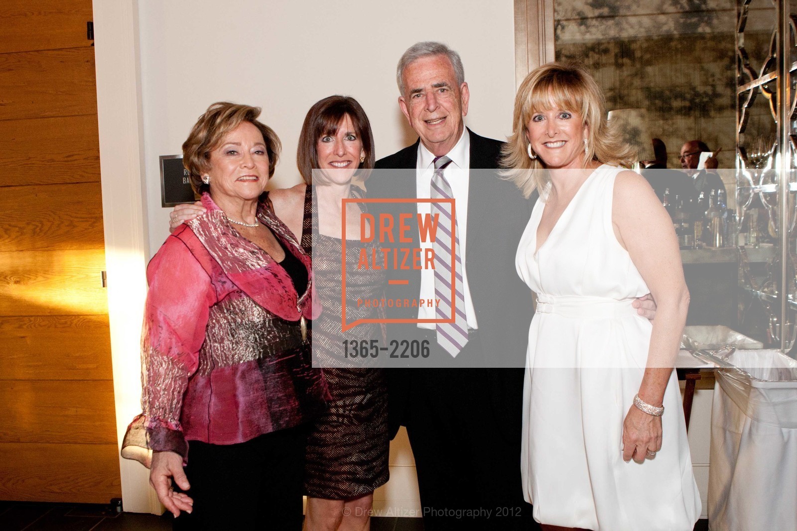Nancy Stone, Morgot Hirsch, Bob Hirsch, Betsy Matteson, Matt Matteson, Part the Cloud 2012, Rosewood Sand Hill Hotel. San Francisco, May 5th, 2012, Photo #1365-2206 Nancy Stone, Morgot Hirsch, Bob Hirsch, Betsy Matteson, Matt Matteson, Photo #1365-2206
