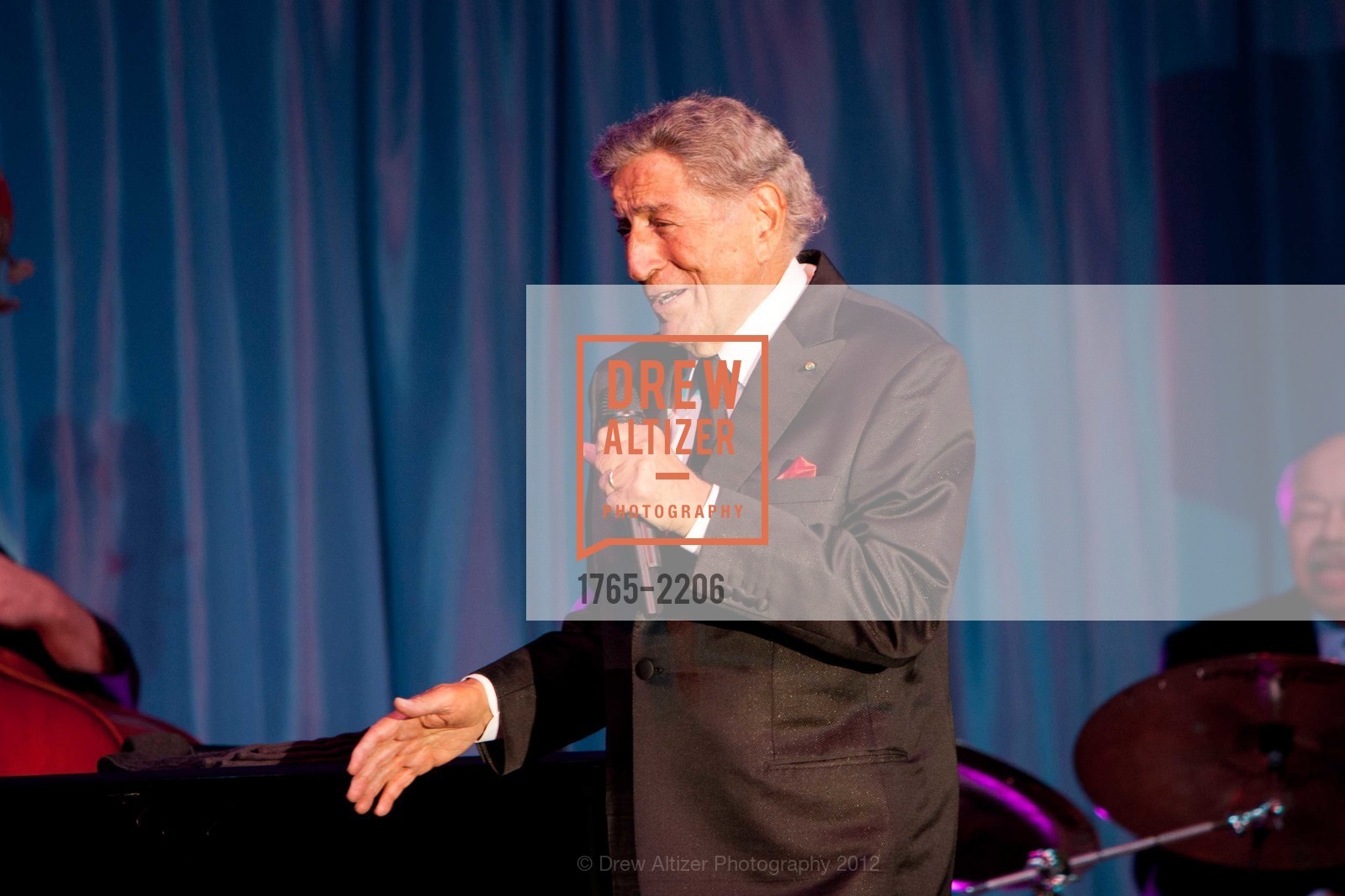 Tony Bennett, Photo #1765-2206