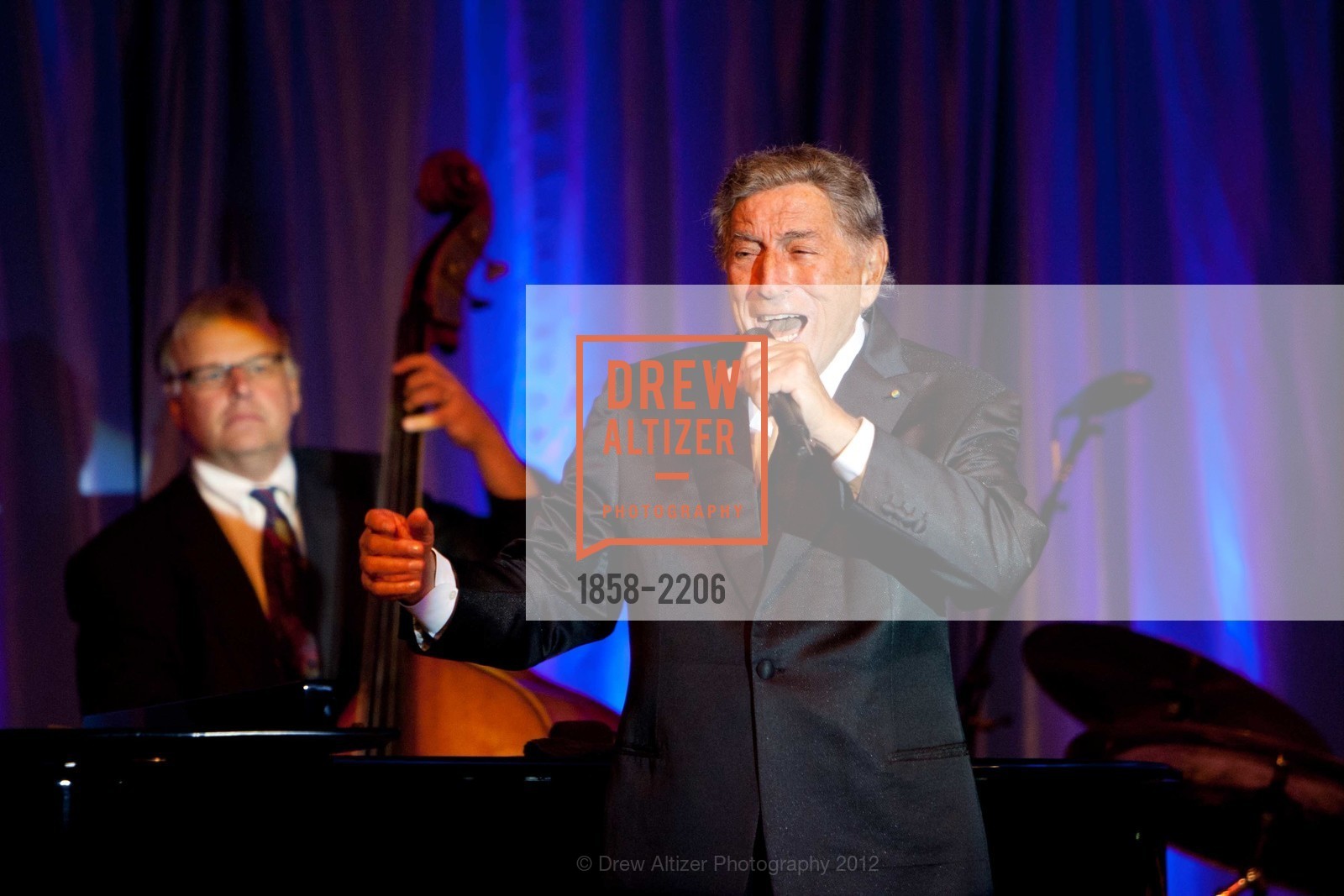 Tony Bennett, Photo #1858-2206