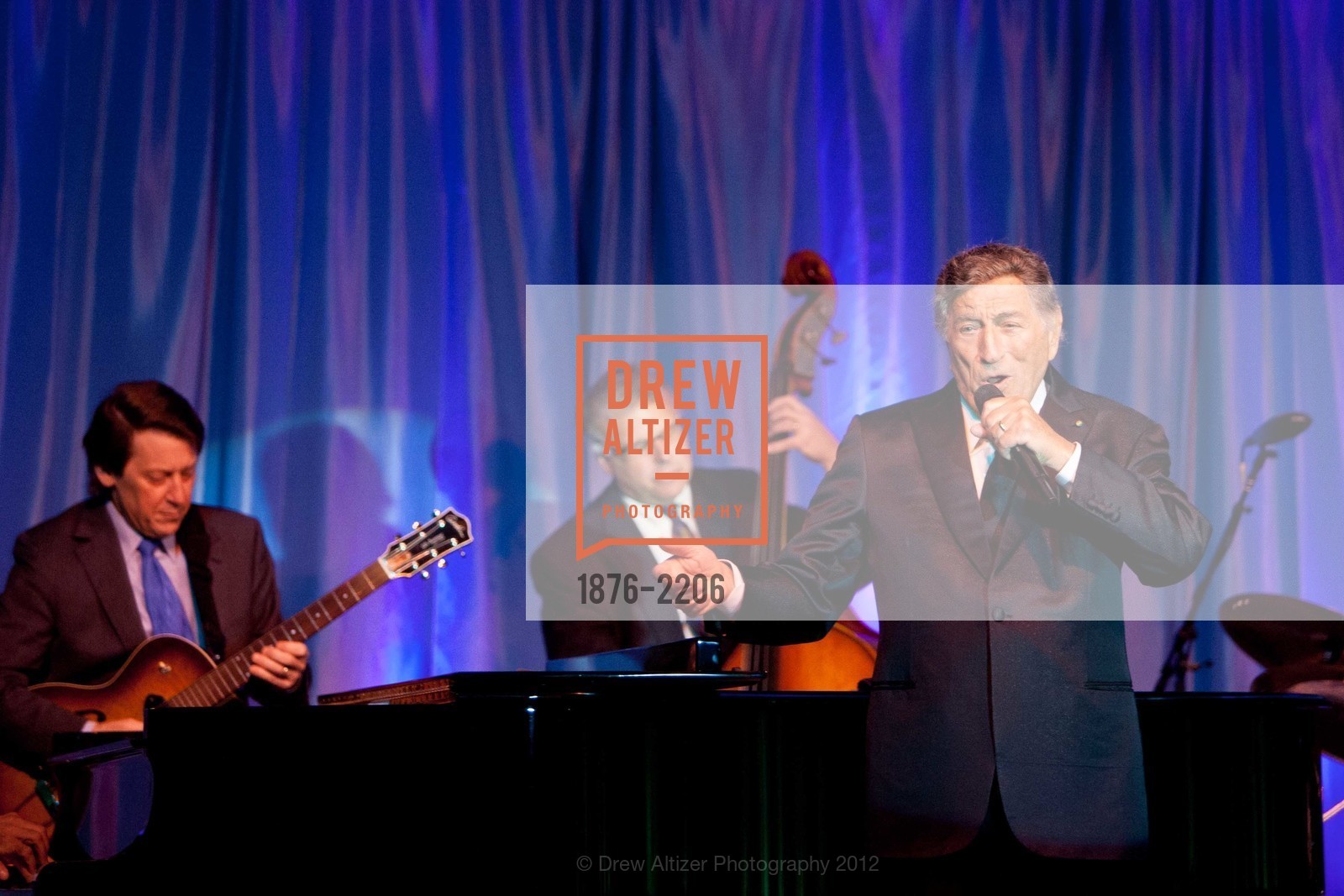 Tony Bennett, Photo #1876-2206