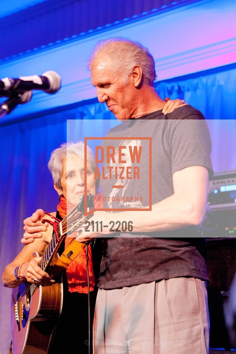 Joan Baez, Bill Walton, Photo #2111-2206