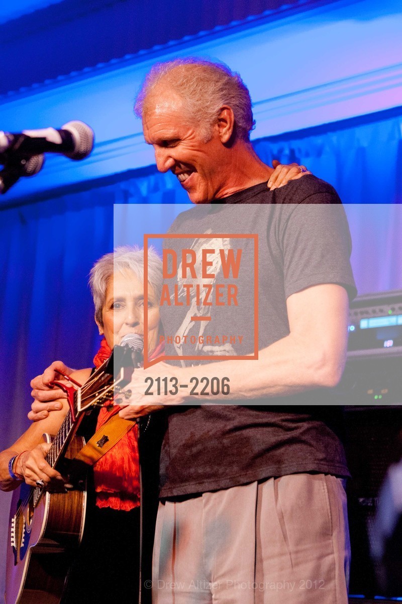 Joan Baez, Bill Walton, Photo #2113-2206