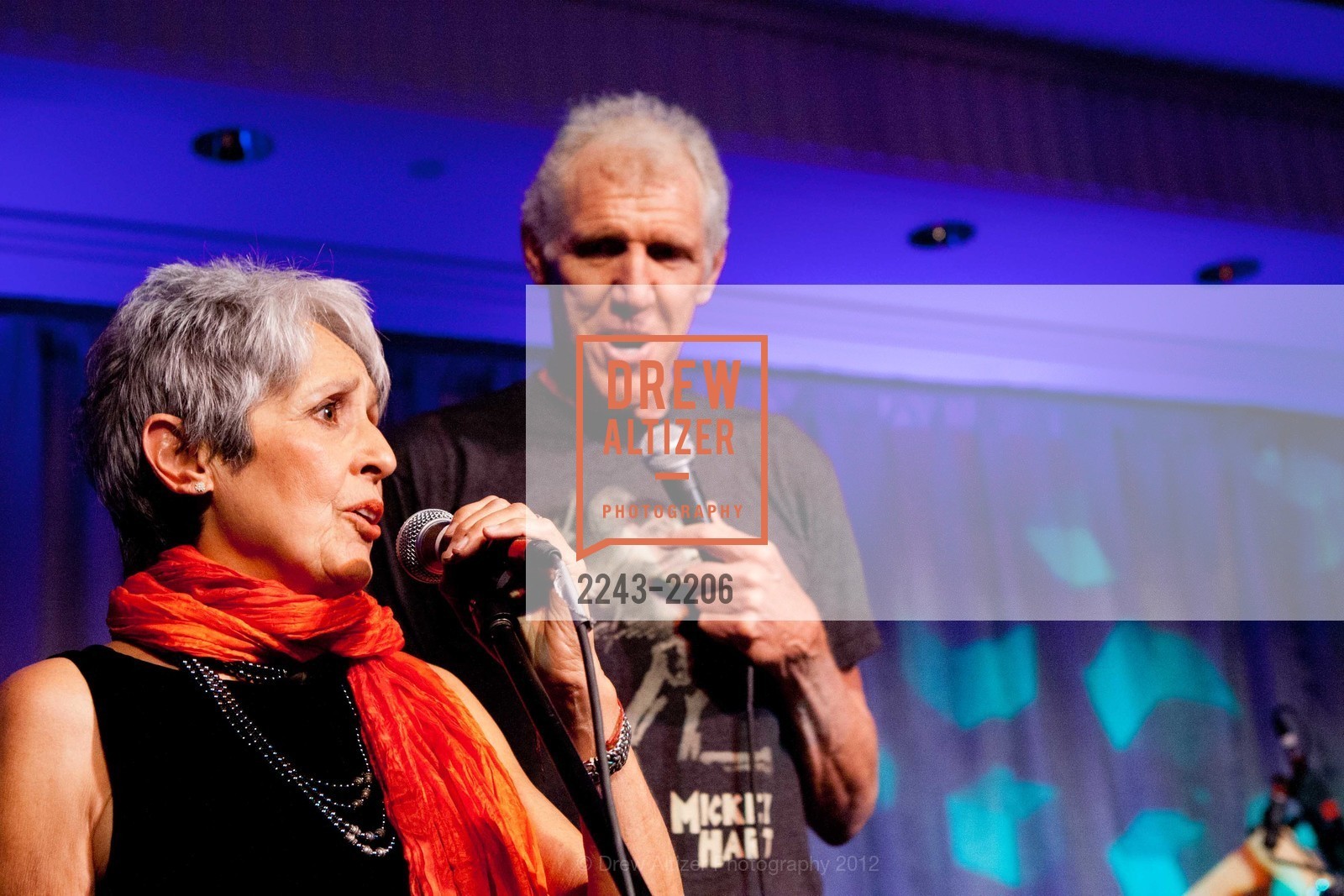 Joan Baez, Bill Walton, Photo #2243-2206