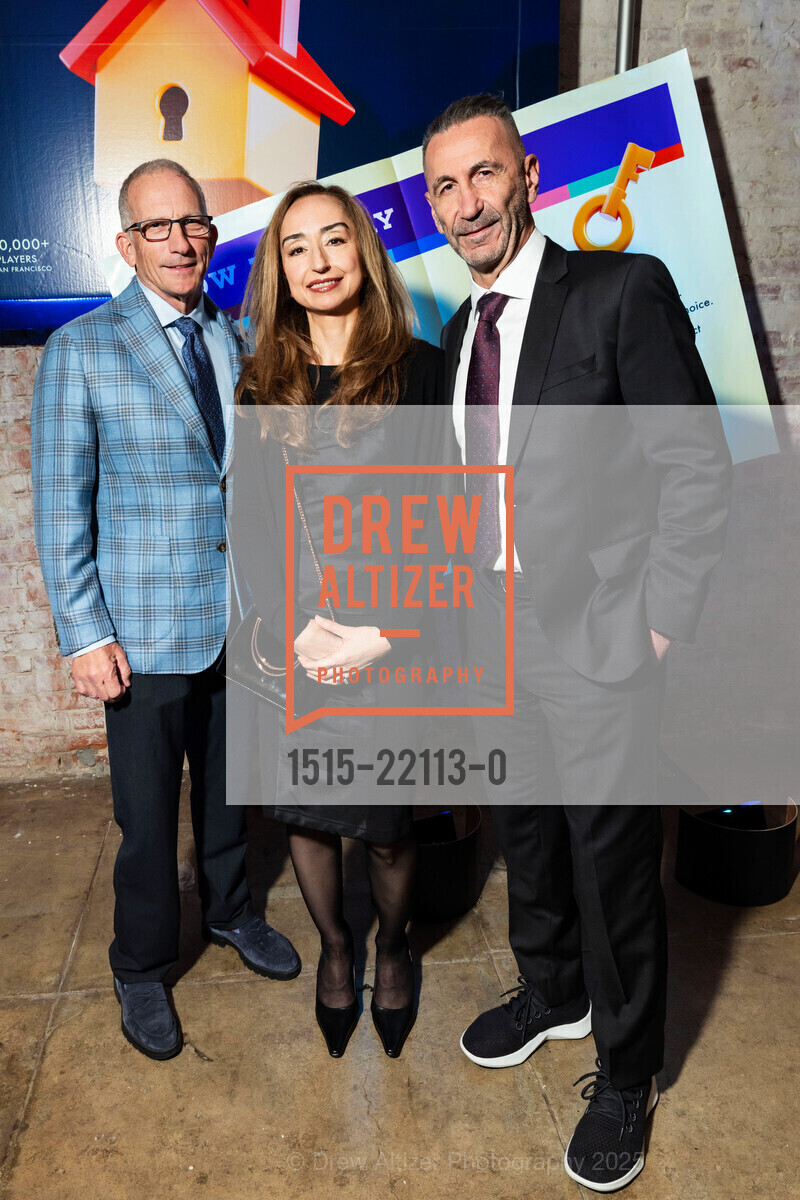 Alan Shanken, Annosha Tarassoly, Siba Tarassoly, Compass Family Services 2025 Spring Gala, The Hibernia. 1 Jones St, April 22nd, 2025, Photo #1515-22113-0 Alan Shanken, Annosha Tarassoly, Siba Tarassoly, Photo #1515-22113-0