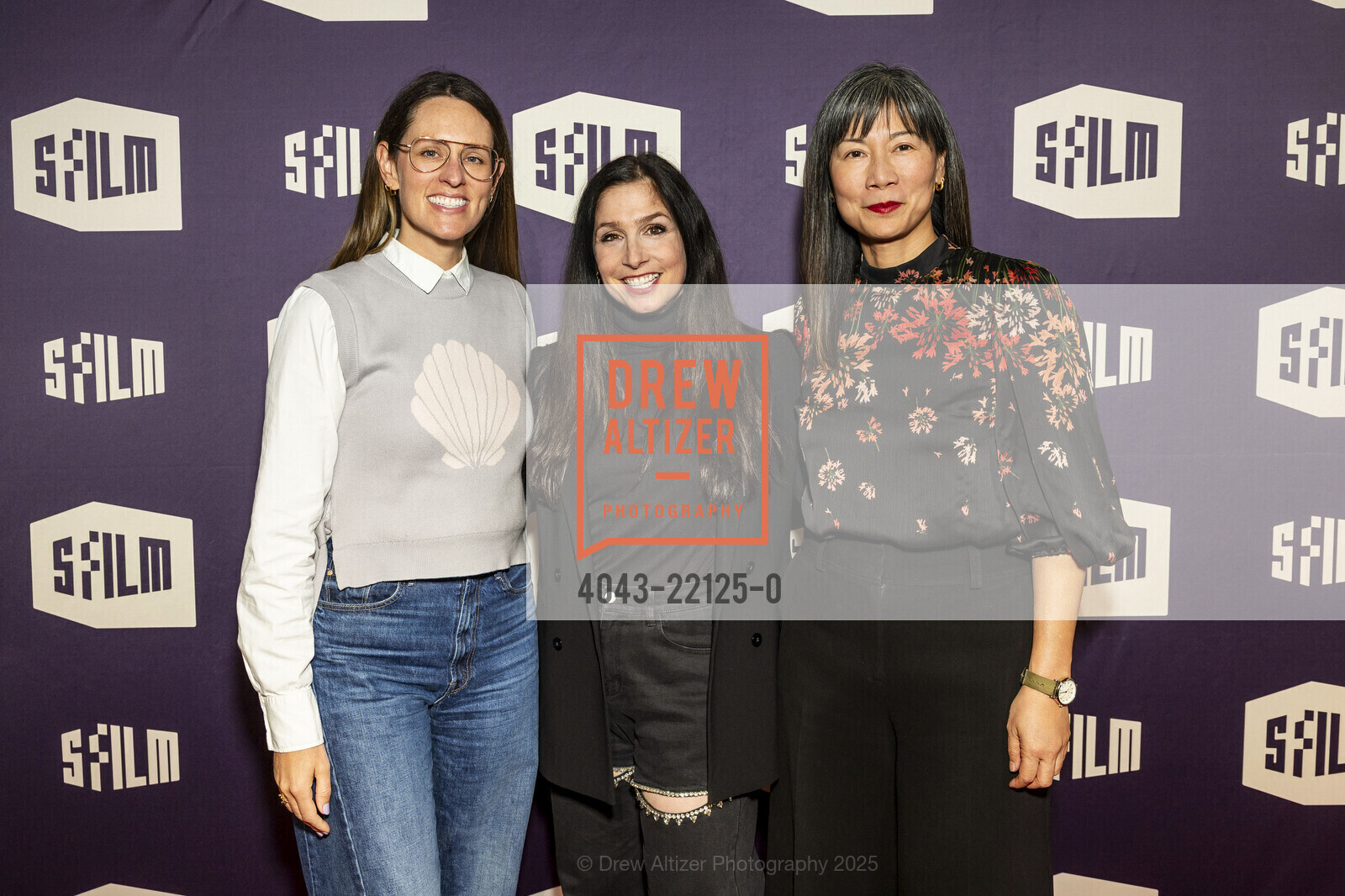 Jessie Fairbanks, Shoshannah Stern, Anne Lai, Photo #4043-22125-0