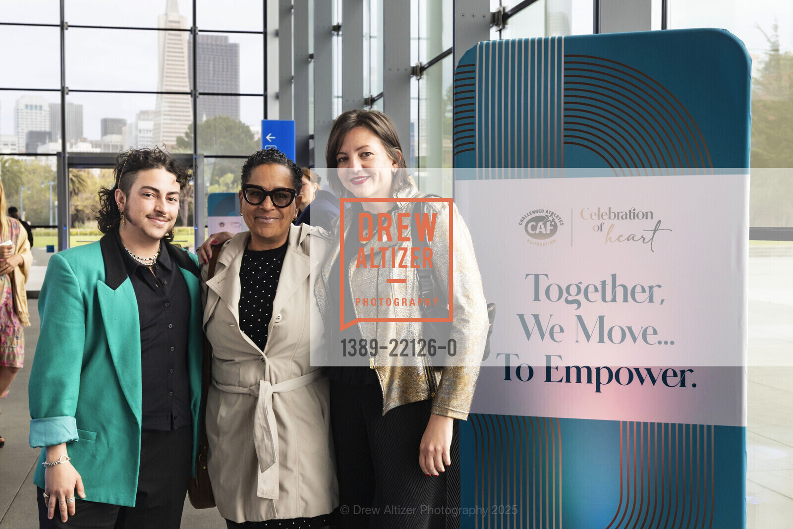 Teter Lindsie, Roshelle Shields, Anna Lis Munro, Celebration of Heart Gala, Pier 27. The Embarcadero, April 25th, 2025, Photo #1389-22126-0 Teter Lindsie, Roshelle Shields, Anna Lis Munro, Photo #1389-22126-0