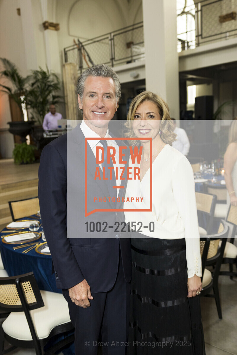 Gavin Newsom, Isabelle Finney, Photo #1002-22152-0