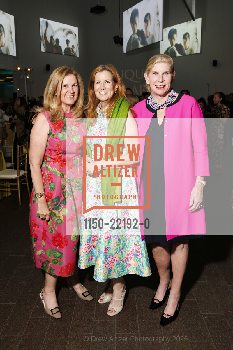 Jacqueline Erdman, Jean Larette, Jennifer Brandenburg, Opening Night for Bouquets to Art 2025, The deYoung Museum. 50 Hagiwara Tea Garden Drive, June 2nd, 2025, Photo #1150-22192-0 Jacqueline Erdman, Jean Larette, Jennifer Brandenburg, Photo #1150-22192-0