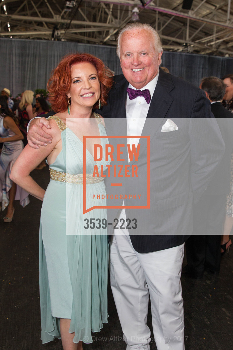 Elaine Asher, Kevin O'Brien, Meals on Wheels 30th Annual Star Chefs & Vintners Gala, Fort Mason Center-Festival Pavilion. 2 Marina Blvd, May 21st, 2017, Photo #3539-2223 Elaine Asher, Kevin O'Brien, Photo #3539-2223