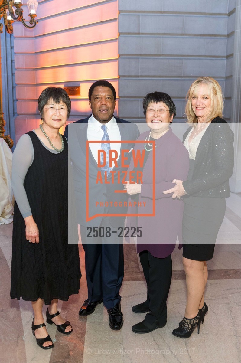 Lily Shih, Lloyd Dean, Elizabeth Shih, Page West, Dignity Health Foundation’s Humankindness Gala 2017, City Hall, May 18th, 2017, Photo #2508-2225 Lily Shih, Lloyd Dean, Elizabeth Shih, Page West, Photo #2508-2225