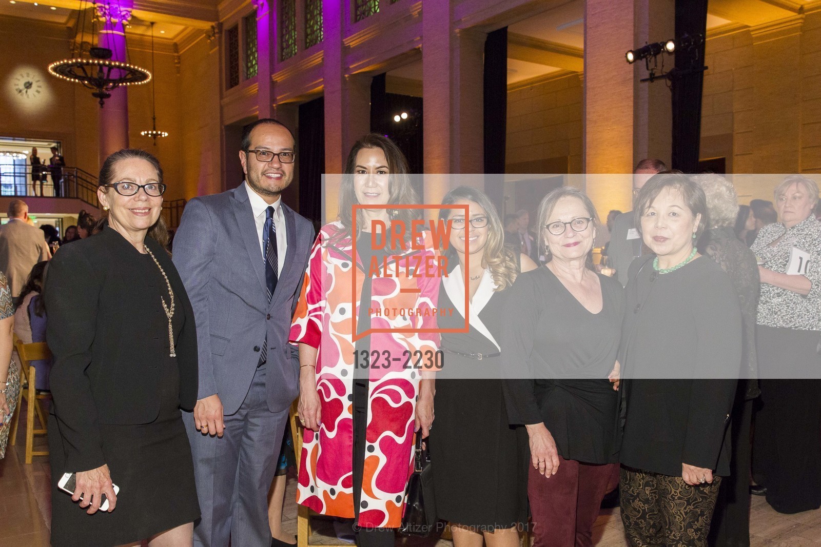 Rita Fabrizio, Daniel Frias, Nadyne Orona, Frania Corrales, Violette, Wanda Wong, On Lok Celebrates! 2017, Bently Reserve. 301 Battery St., San Francisco, CA 94111, May 19th, 2017, Photo #1323-2230 Rita Fabrizio, Daniel Frias, Nadyne Orona, Frania Corrales, Violette, Wanda Wong, Photo #1323-2230