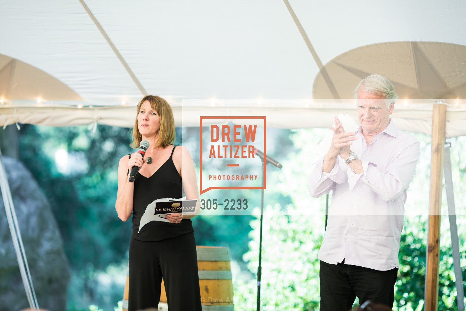 Megan Metz, Dave House, Silicon Valley Wine Auction 2017, Runnymede Farm. 980 Runnymede Rd. Woodside, California, May 20th, 2017, Photo #305-2233 Megan Metz, Dave House, Photo #305-2233