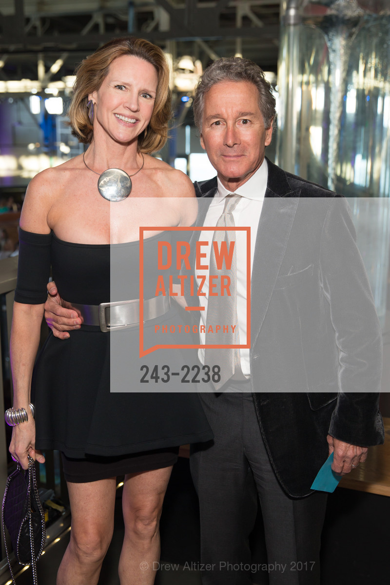 Barbara Vaughn Hoimes, Telly Hoimes, Party at the Piers Exploratorium Spring Gala: Phenomenal, Exploratorium. Pier 15, San Francisco CA 94111, May 17th, 2017, Photo #243-2238 Barbara Vaughn Hoimes, Telly Hoimes, Photo #243-2238