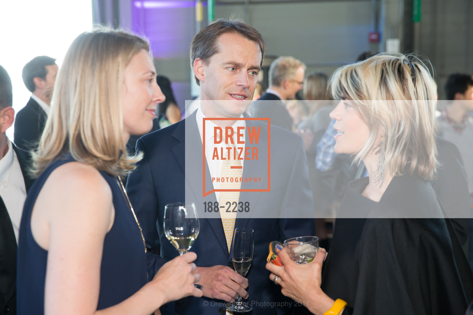 Lindsay Ramsay, Adriana Lopez Vermut, Party at the Piers Exploratorium Spring Gala: Phenomenal, Exploratorium. Pier 15, San Francisco CA 94111, May 17th, 2017, Photo #188-2238 Lindsay Ramsay, Adriana Lopez Vermut, Photo #188-2238