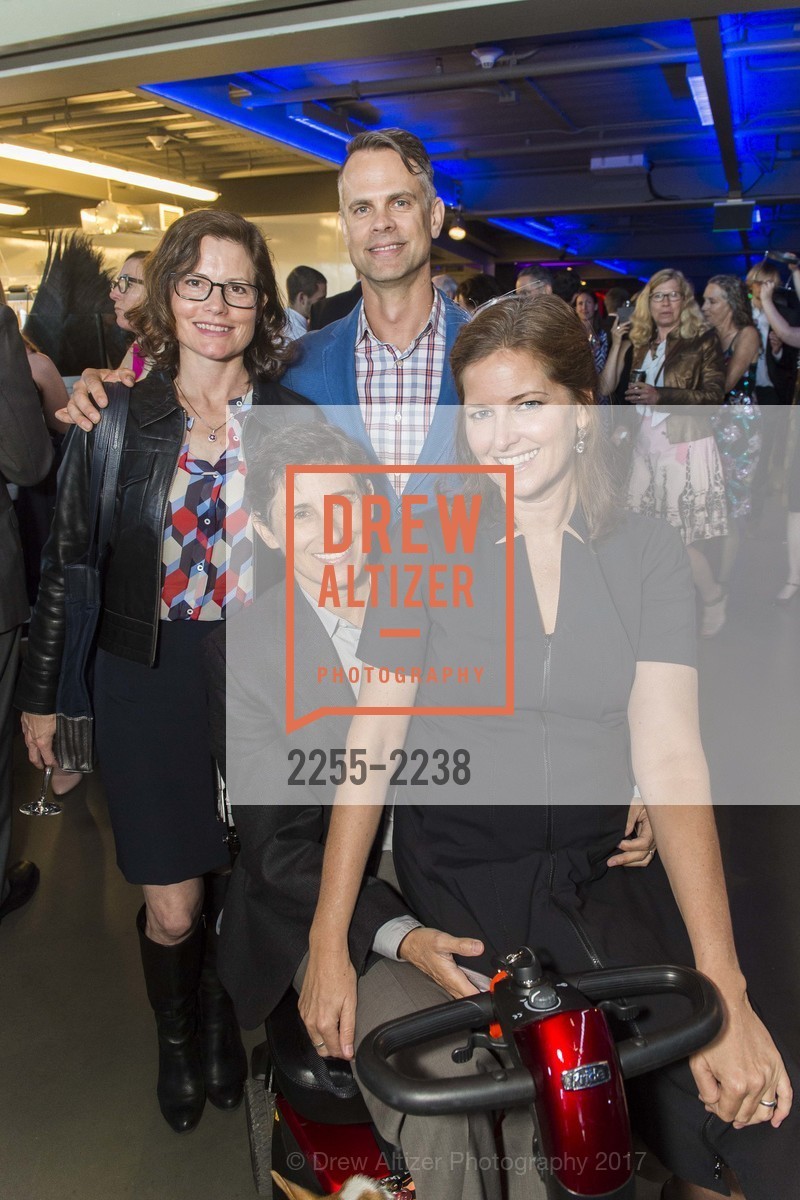 Shelley Trott, Frances Rainin, Austin Forbord, Jennifer Rainin, Party at the Piers Exploratorium Spring Gala: Phenomenal, Exploratorium. Pier 15, San Francisco CA 94111, May 17th, 2017, Photo #2255-2238 Shelley Trott, Frances Rainin, Austin Forbord, Jennifer Rainin, Photo #2255-2238