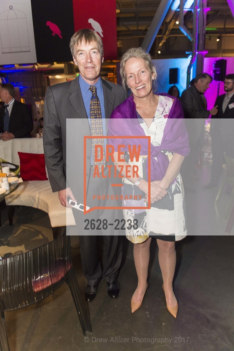 David Roise, Shona Brown, Party at the Piers Exploratorium Spring Gala: Phenomenal, Exploratorium. Pier 15, San Francisco CA 94111, May 17th, 2017, Photo #2628-2238 David Roise, Shona Brown, Photo #2628-2238