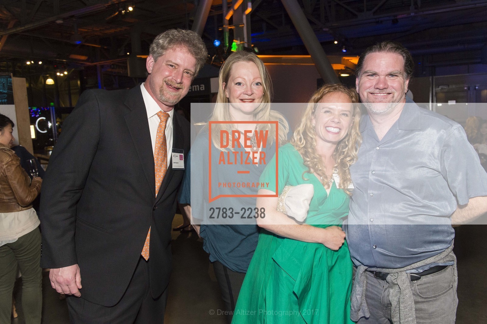 Zid Kossover, Laura Brannigan Tammy Cook Endres, Nick Endres, Party at the Piers Exploratorium Spring Gala: Phenomenal, Exploratorium. Pier 15, San Francisco CA 94111, May 17th, 2017, Photo #2783-2238 Zid Kossover, Laura Brannigan Tammy Cook Endres, Nick Endres, Photo #2783-2238