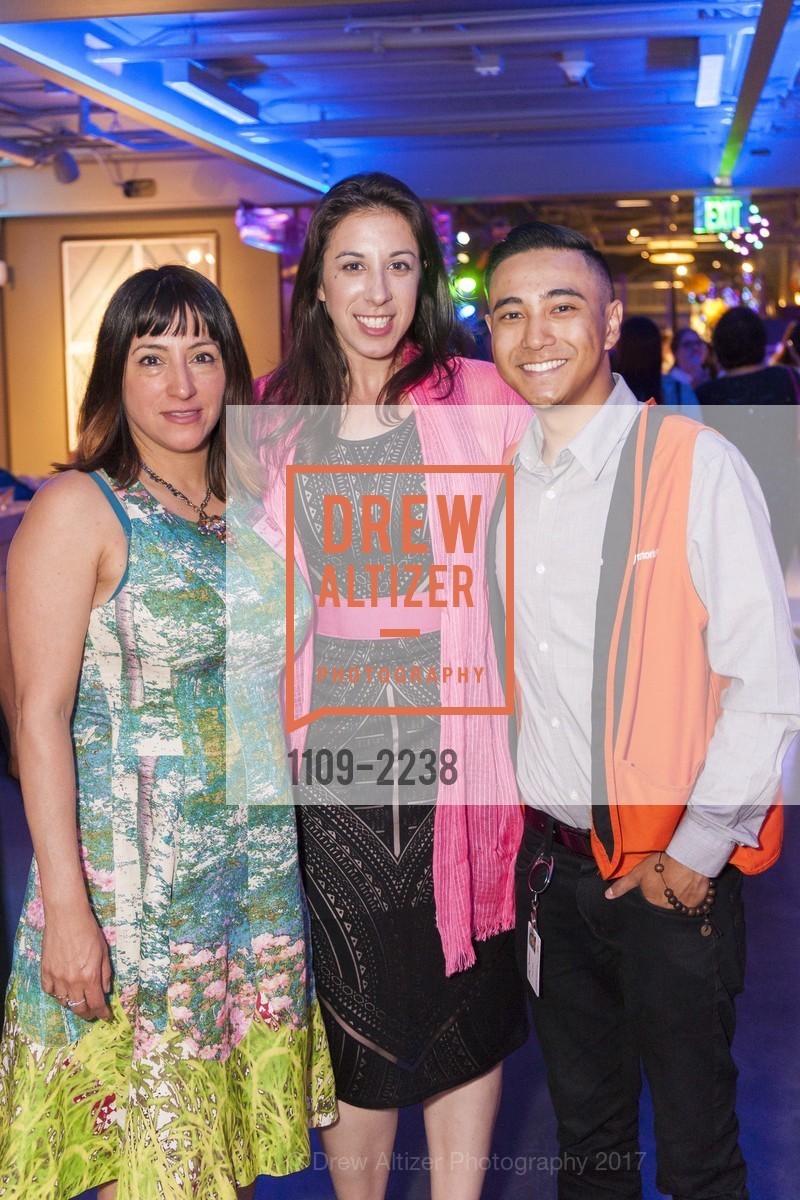 Melissa Stamberger, Rachel, TJ Chow, Party at the Piers Exploratorium Spring Gala: Phenomenal, Exploratorium. Pier 15, San Francisco CA 94111, May 17th, 2017, Photo #1109-2238 Melissa Stamberger, Rachel, TJ Chow, Photo #1109-2238