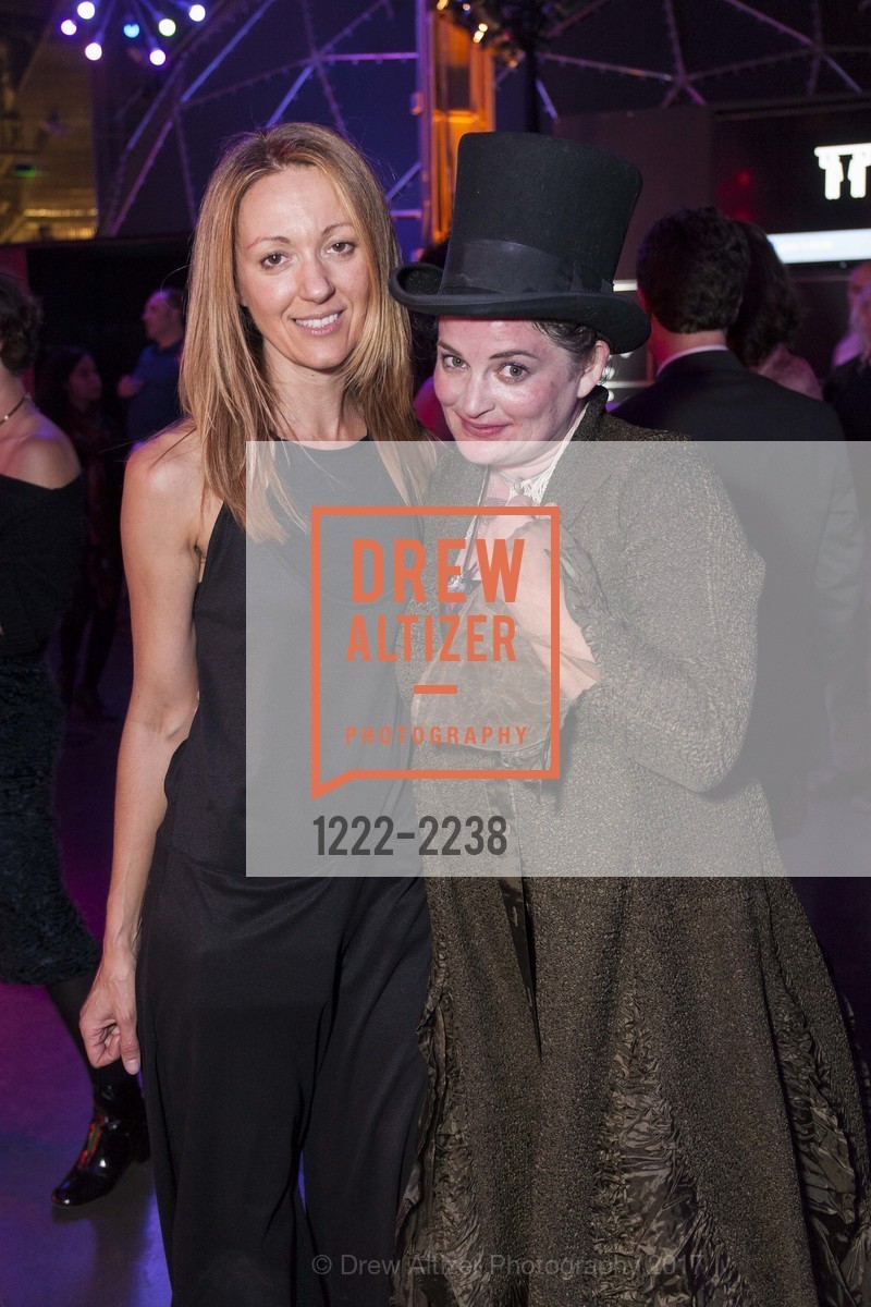 Christine Marie Callinan, Meredith Yayanos, Party at the Piers Exploratorium Spring Gala: Phenomenal, Exploratorium. Pier 15, San Francisco CA 94111, May 17th, 2017, Photo #1222-2238 Christine Marie Callinan, Meredith Yayanos, Photo #1222-2238