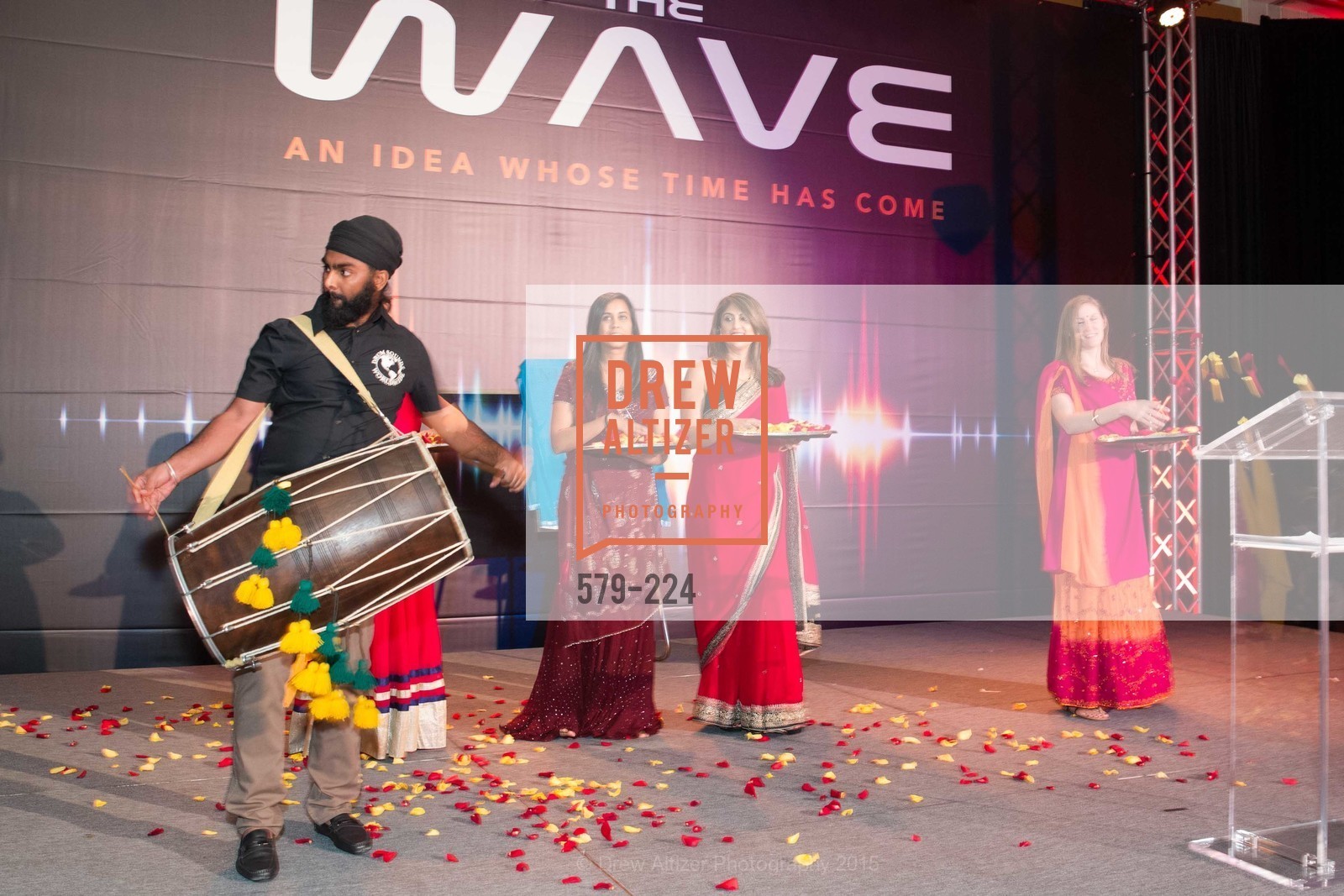 Performance, Life Chiropractic College West Presents The Wave, Hyatt Regency San Francisco Airport. 1333 Old Bayshore Hwy, August 8th, 2015,Drew Altizer, Drew Altizer Photography, full-service agency, private events, San Francisco photographer, photographer california