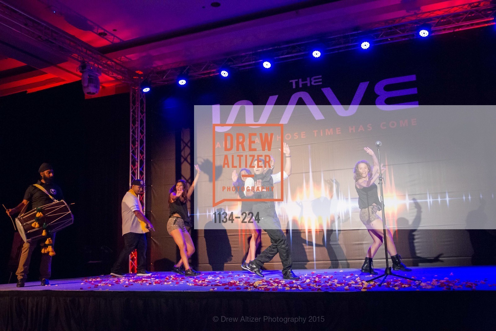Performance, Life Chiropractic College West Presents The Wave, Hyatt Regency San Francisco Airport. 1333 Old Bayshore Hwy, August 8th, 2015,Drew Altizer, Drew Altizer Photography, full-service agency, private events, San Francisco photographer, photographer california