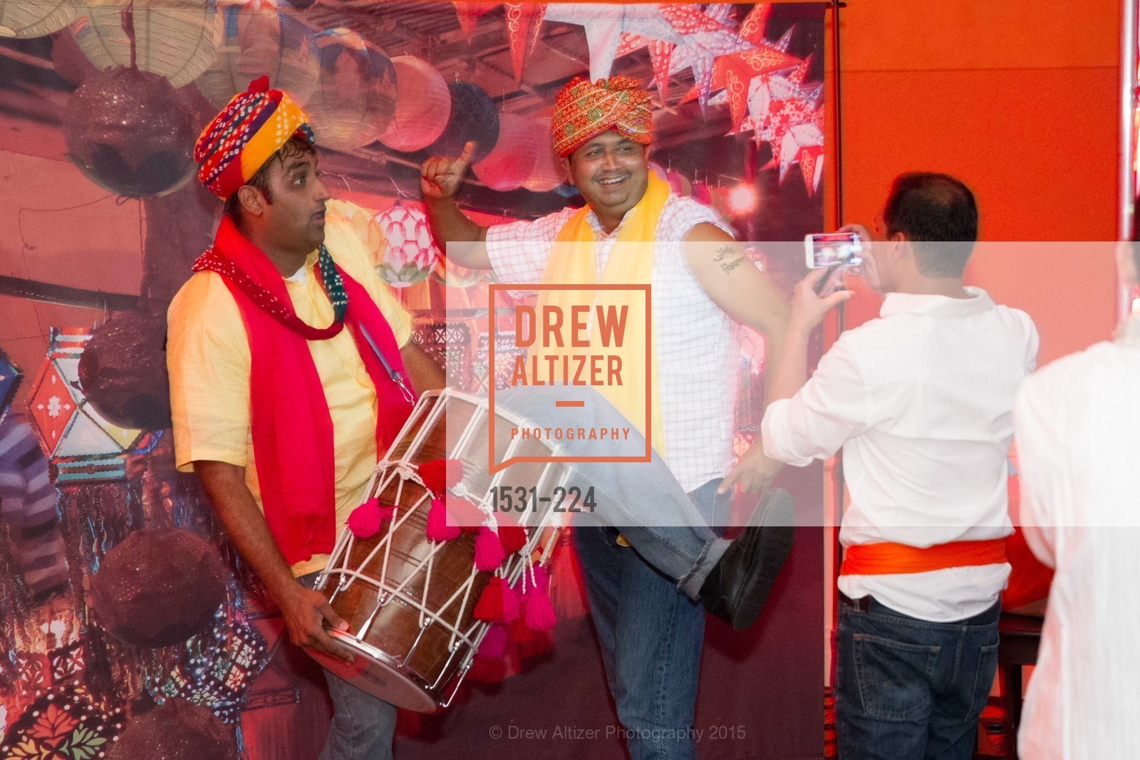 Extras, Life Chiropractic College West Presents The Wave, August 8th, 2015, Photo,Drew Altizer, Drew Altizer Photography, full-service event agency, private events, San Francisco photographer, photographer California