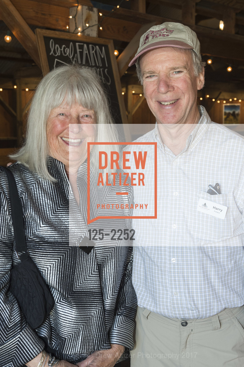 Diane Larson, Harry Pollack, Save the Redwoods League Canopy Club Annual Dinner 2017, TomKat Ranch, May 20th, 2017, Photo #125-2252 Diane Larson, Harry Pollack, Photo #125-2252
