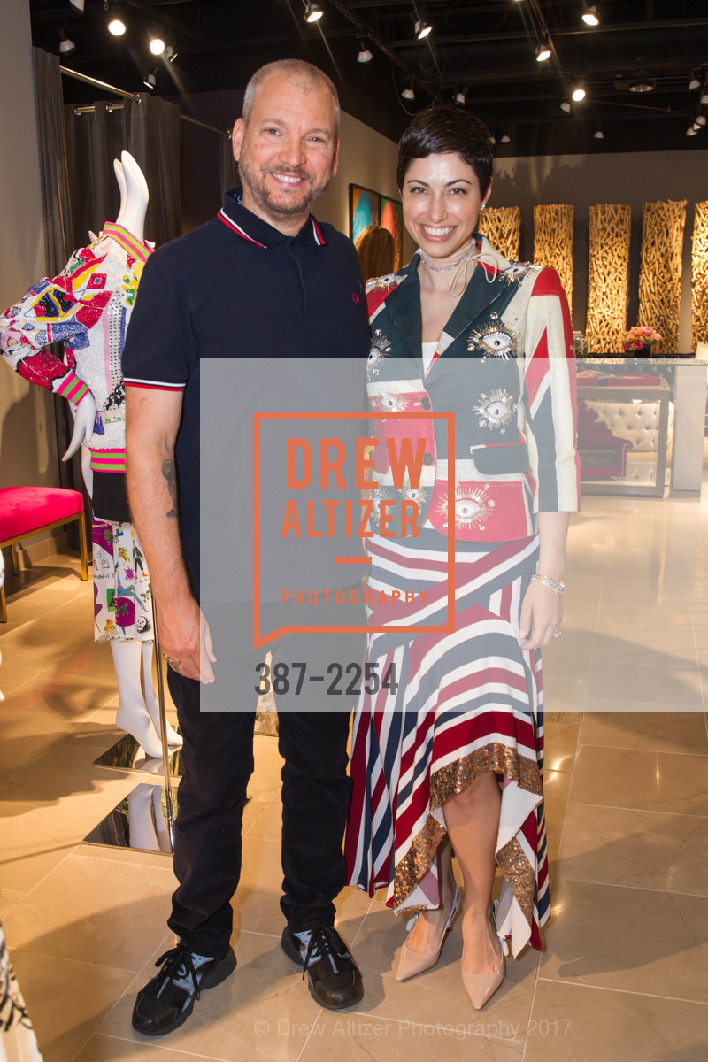 Jonathan Hartig, Chrisa Pappas, Photo #387-2254