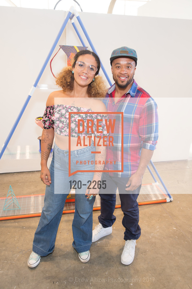 Amaryllis DeJesus Moleski, Jason Sarady, CCA Gala honoring David Kelley, California College of the Arts, May 23rd, 2017, Photo #120-2265 Amaryllis DeJesus Moleski, Jason Sarady, Photo #120-2265