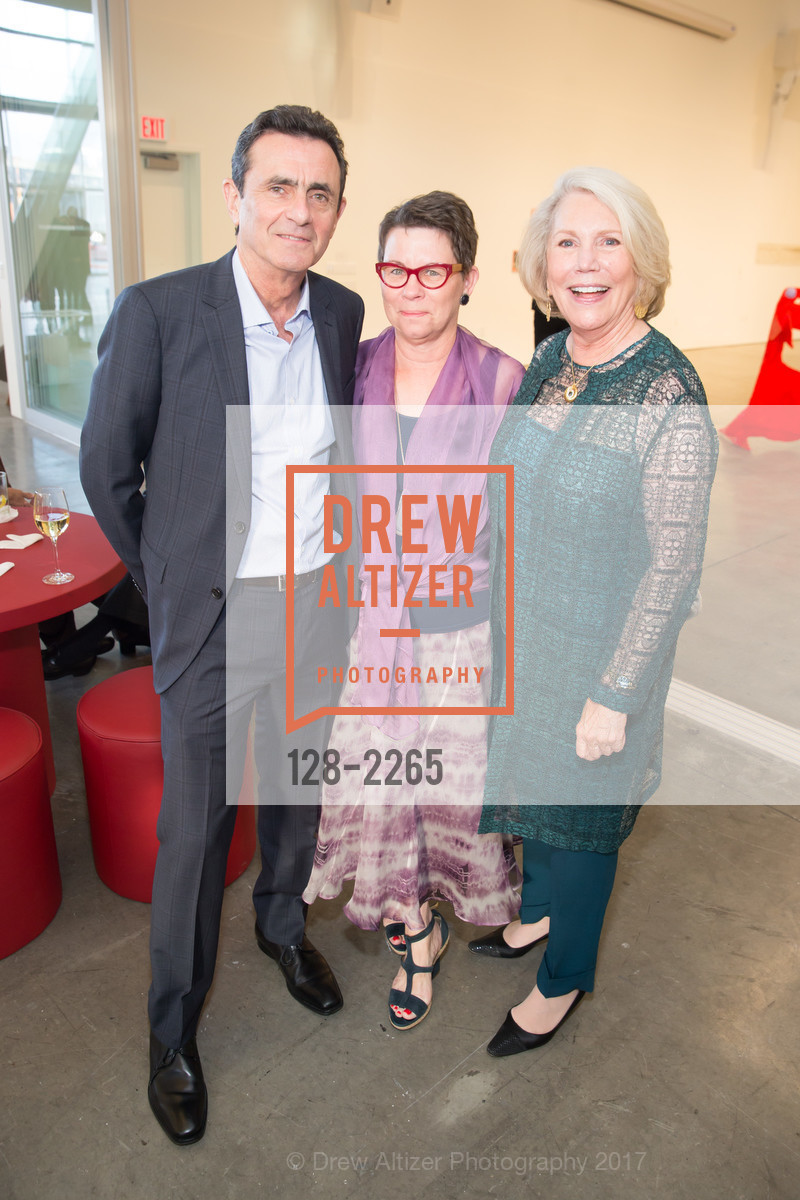 Neal Benezra, Maria Makela, Patricia Fitzpatrick, CCA Gala honoring David Kelley, California College of the Arts, May 23rd, 2017, Photo #128-2265 Neal Benezra, Maria Makela, Patricia Fitzpatrick, Photo #128-2265