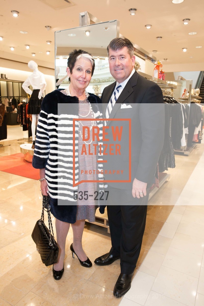 Karen Kubin, Alan Morrell, Gucci & Vogue Dinner, Neiman Marcus. Neiman Marcus, May 7th, 2015, Photo #535-227 Karen Kubin, Alan Morrell, Photo #535-227