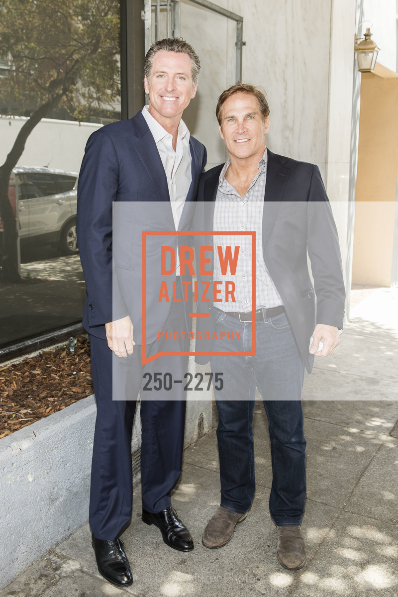 Gavin Newsom, Chris Dreiling, Big Rock Hosts Gavin Newsom for Governor, Big Rock Office, Photo #250-2275 Gavin Newsom, Chris Dreiling, Photo #250-2275