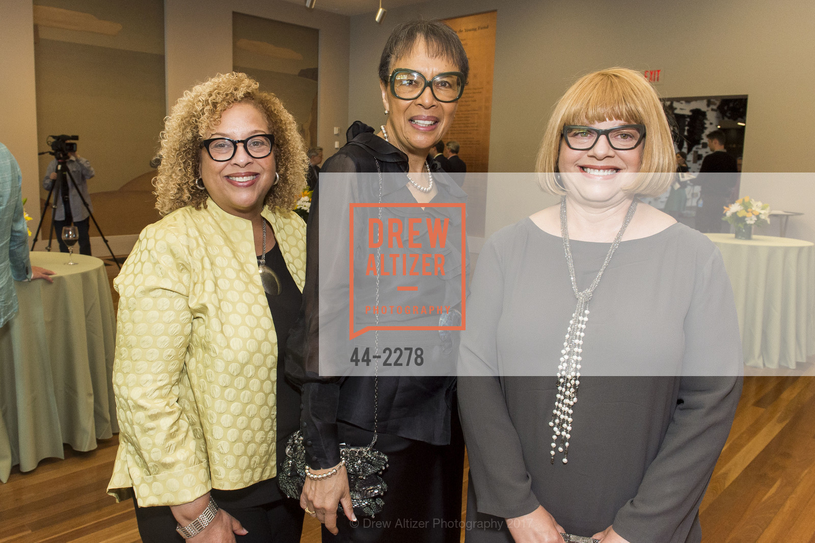 Sharon Bell, Barbra Ruffin Boston, Karen Bell Francois, Photo #44-2278