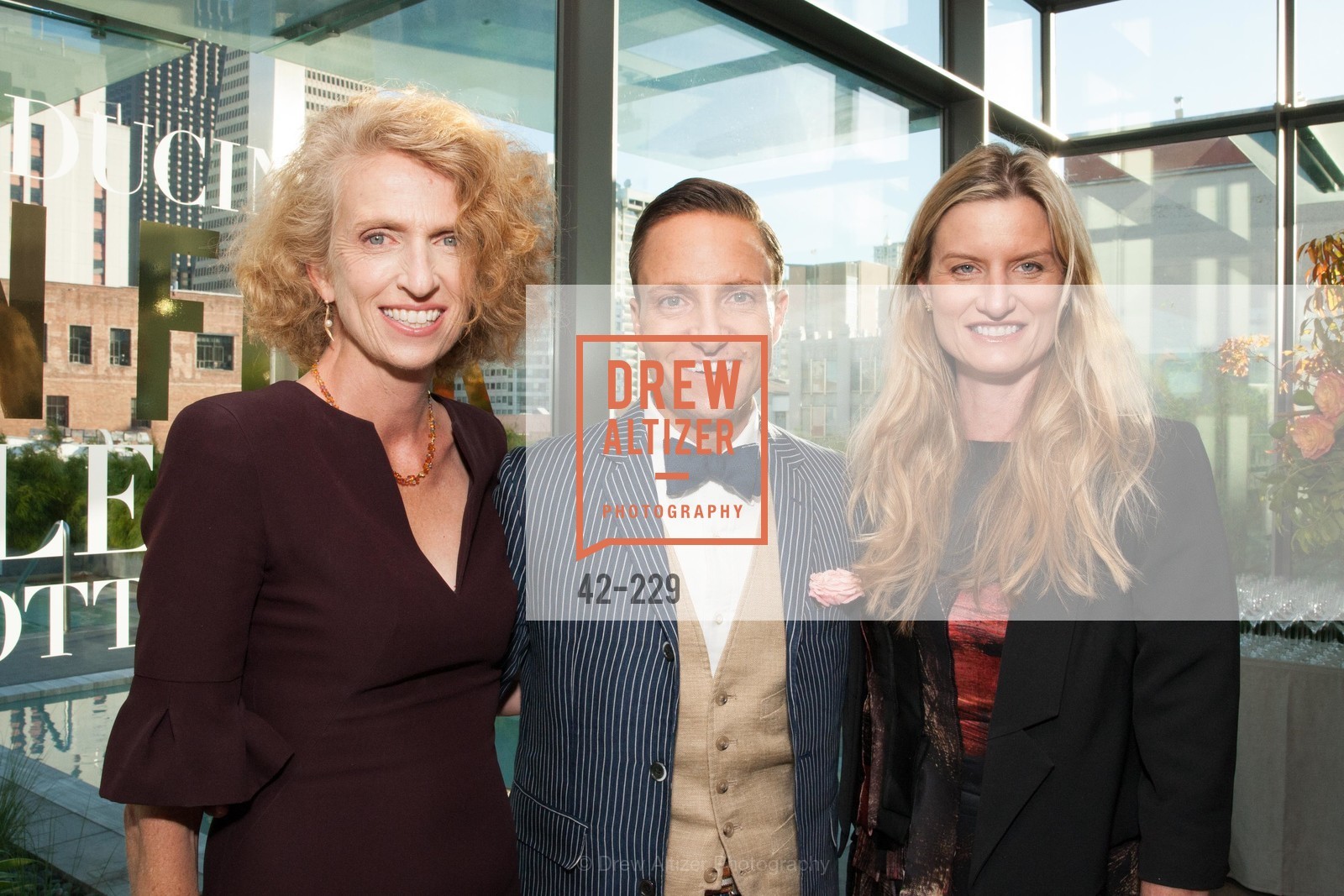 Marta Benson, Ken Fulk, Laura Alber, Gucci & Vogue Dinner, Battery. Battery, . 717 Battery St, Photo #42-229 Marta Benson, Ken Fulk, Laura Alber, Photo #42-229