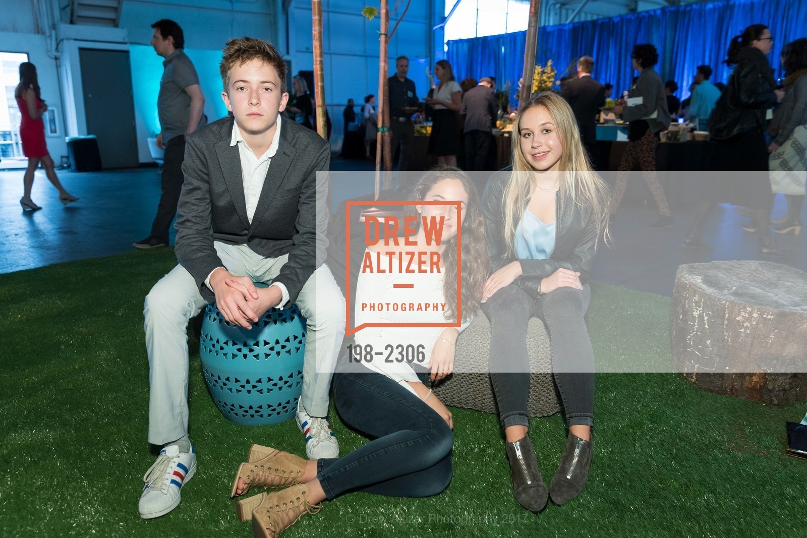 Jasper Schutt, Mary Grace Simon, Jocelyn Shilakes, Headlands Benefit Art Auction 2017, Fort Mason. 2 Marina Blvd. SF, California 94123, June 7th, 2017, Photo #198-2306 Jasper Schutt, Mary Grace Simon, Jocelyn Shilakes, Photo #198-2306