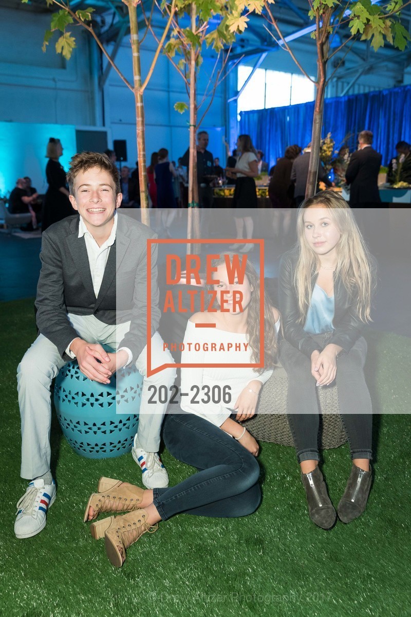 Jasper Schutt, Mary Grace Simon, Jocelyn Shilakes, Headlands Benefit Art Auction 2017, Fort Mason. 2 Marina Blvd. SF, California 94123, June 7th, 2017, Photo #202-2306 Jasper Schutt, Mary Grace Simon, Jocelyn Shilakes, Photo #202-2306