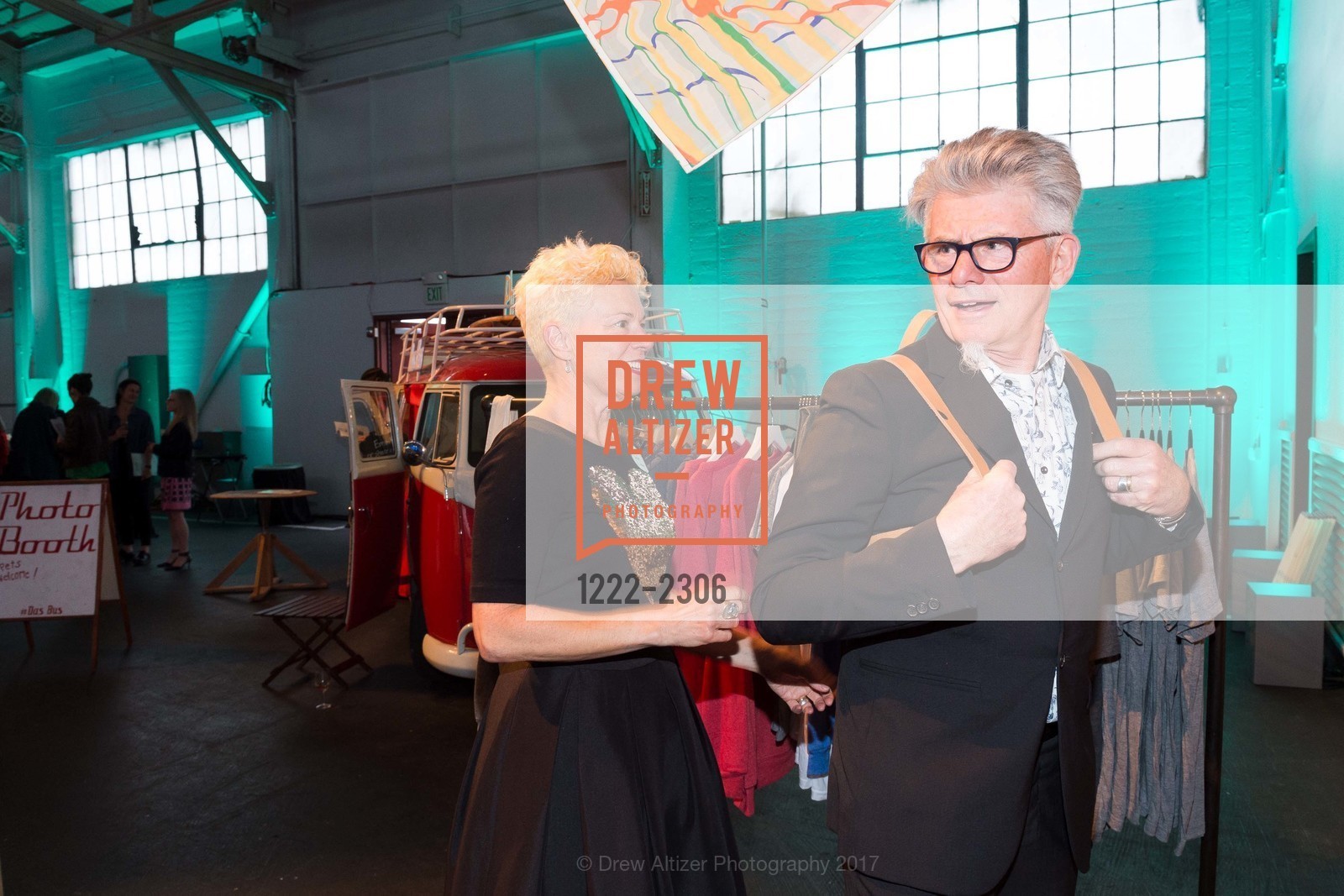 Lynn Ursic, Frank Edie, Headlands Benefit Art Auction 2017, Fort Mason. 2 Marina Blvd. SF, California 94123, June 7th, 2017, Photo #1222-2306 Lynn Ursic, Frank Edie, Photo #1222-2306