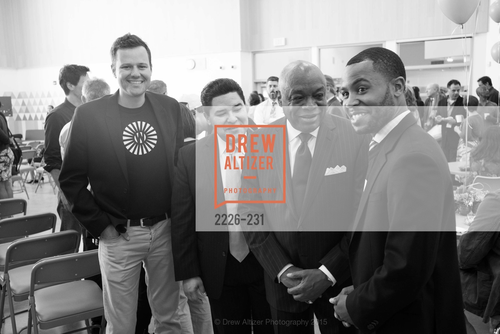 Richard Caranza, Willie Brown, Demetrius Hobson, Gucci & Vogue Dinner, Willie L. Brown Middle School. Willie L. Brown Middle School, . 2055 Silver Avenue, August 14th, 2015, Photo #2226-231 Richard Caranza, Willie Brown, Demetrius Hobson, Photo #2226-231