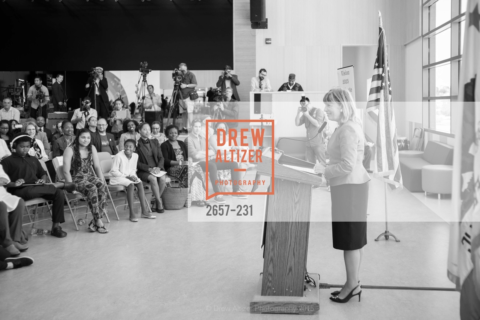 Jackie Speier, Gucci & Vogue Dinner, Willie L. Brown Middle School. Willie L. Brown Middle School, . 2055 Silver Avenue, August 14th, 2015, Photo #2657-231 Jackie Speier, Photo #2657-231